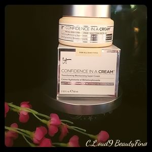 It! Cosmetics Confidence in a Cream **BRAND NEW**